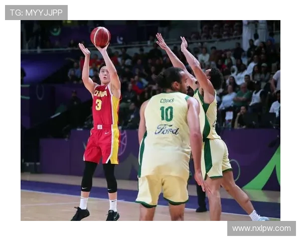 中国男篮新赛季集训启动主帅强调年轻球员成长与团队防守战术升级