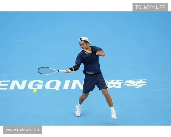 新一届网球大师赛激战正酣 明星选手争夺年度最大荣誉